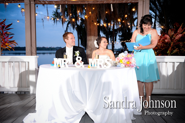 Best Lakeside wedding at Paradise Cove in Orlando, Florida - Wedding photographer - Sandra Johnson (SJFoto.com)